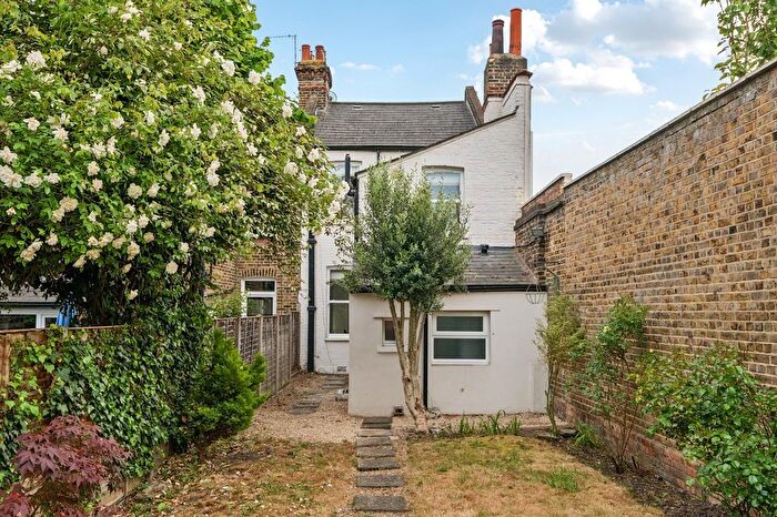 3 Bedroom Detached House To Rent In Caxton Road, Wimbledon, London, SW19