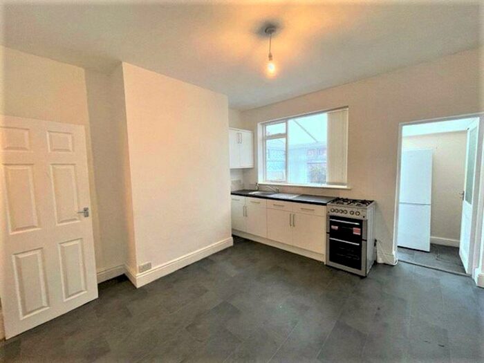 2 Bedroom Terraced House To Rent In Longford Road, Reddish, Stockport, SK5