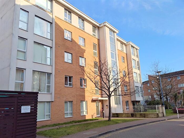 2 Bedroom Flat To Rent In Reresby Court, Heol Glan Rheidol, Cardiff, CF10