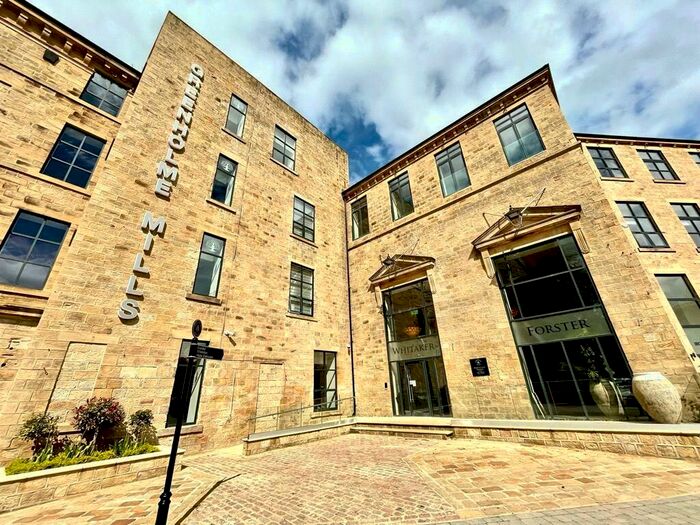 2 Bedroom Flat To Rent In Iron Row, Burley In Wharfedale, Ilkley, West Yorkshire, LS29