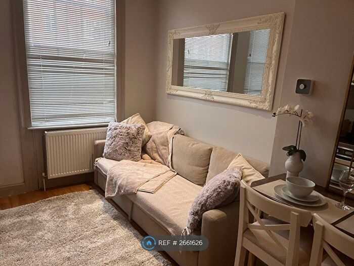 1 Bedroom Flat To Rent In London Street, Reading, RG1