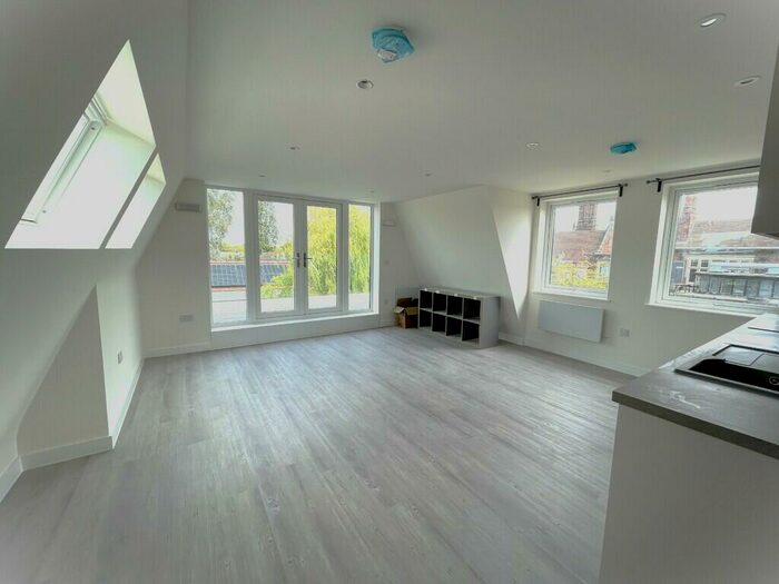 1 Bedroom Flat To Rent In H Kings Hedges Road, Cambridge, Cambridgeshire, CB4