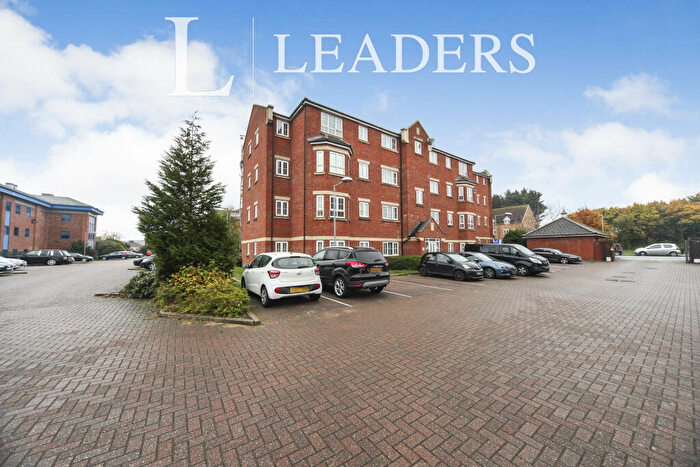 2 Bedroom Flat To Rent In Watling Gardens -, LU6