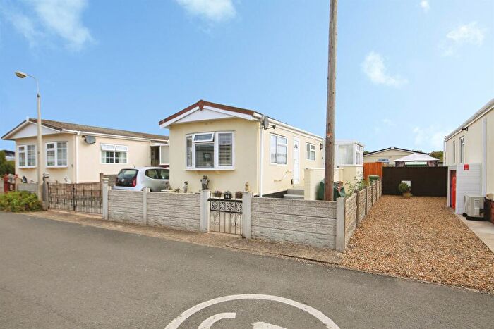 2 Bedroom Park Home For Sale In Thorney Road, Eye, Peterborough, PE6
