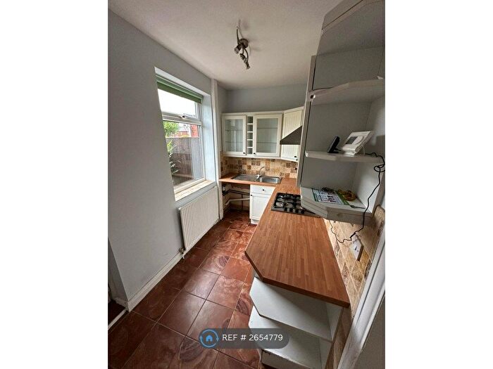 2 Bedroom End Terrace House To Rent In Willow Drive, Sheffield, S9