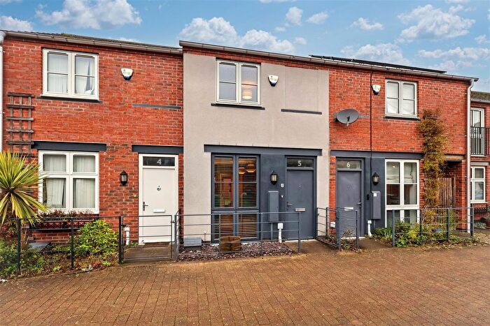 2 Bedroom Terraced House For Sale In Pump Works Close, Sherwood, Nottingham, NG5