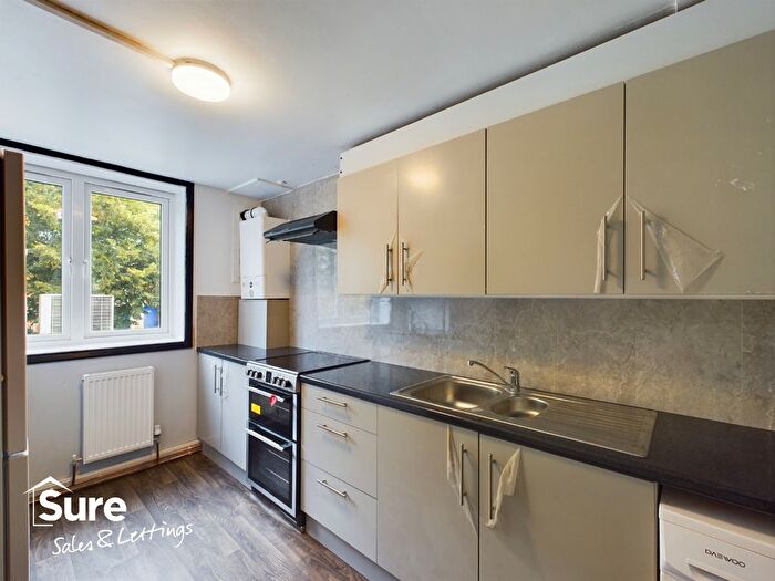 1 Bedroom Flat To Rent In Fareham House, Marlowes, Hemel Hempstead, Hertfordshire, HP1