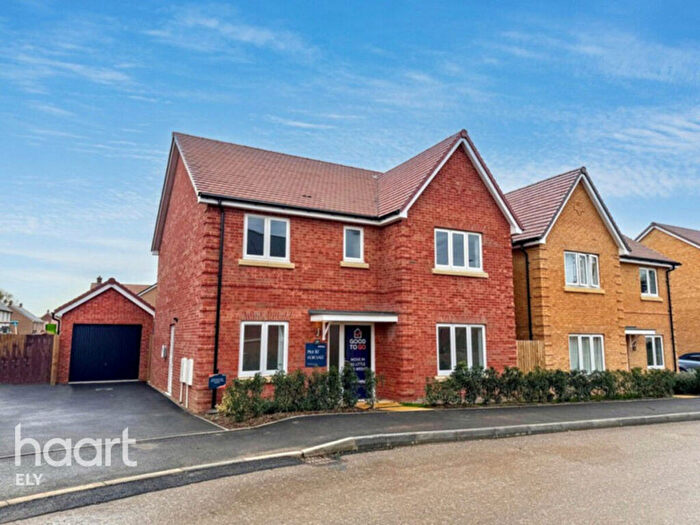 4 Bedroom Detached House For Sale In Primrose Grove, Wimblington, PE15