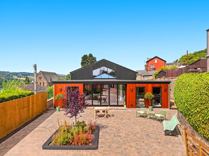 4 Bedroom Detached House For Sale In Smith Road, Matlock, DE4