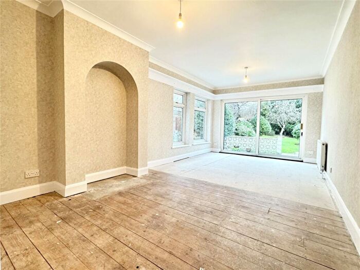 3 Bedroom Detached House For Sale In Beechenlea Lane, Swanley, Kent, BR8