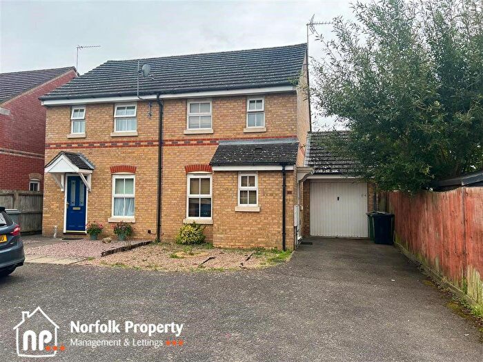 2 Bedroom House To Rent In Thorpe Marriott, NR8