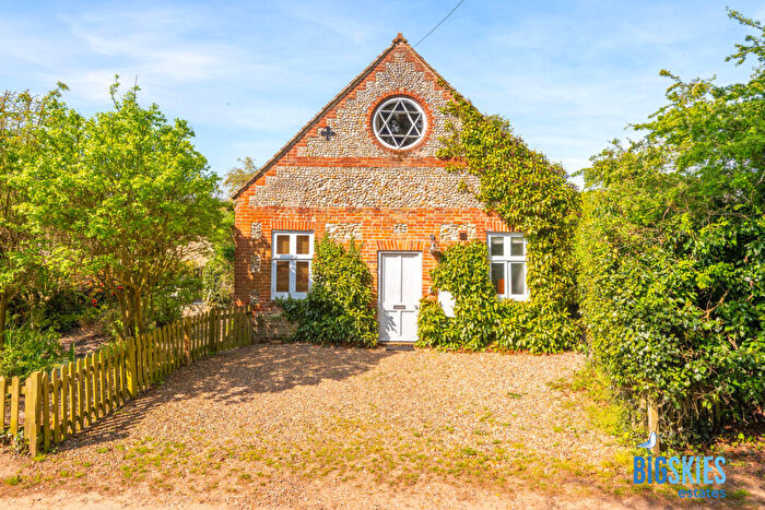 1 Bedroom Character Property For Sale In Foulsham Road, Hindolveston, NR20