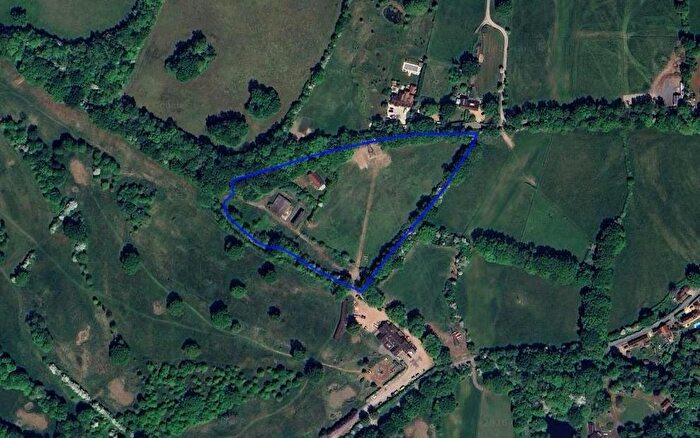 5 Bedroom Detached House For Sale In Redlands Lane, Ewshot, Farnham, GU10