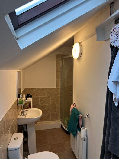 5 Bedroom Terraced House To Rent In Lenton - Bedrooms Remaining, Large Rooms -, NG7