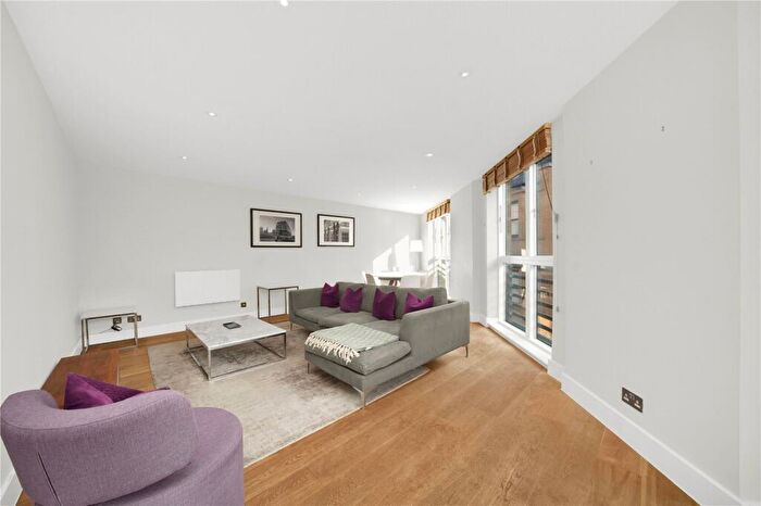 3 Bedroom Apartment To Rent In Black Friars Lane, EC4V