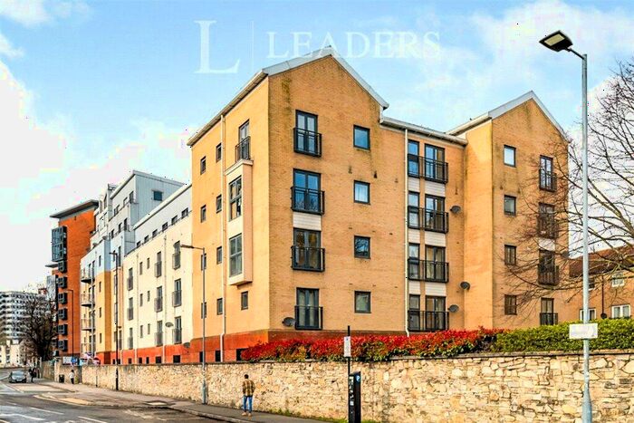 1 Bedroom Apartment For Sale In White Star Place, Southampton, Hampshire, SO14