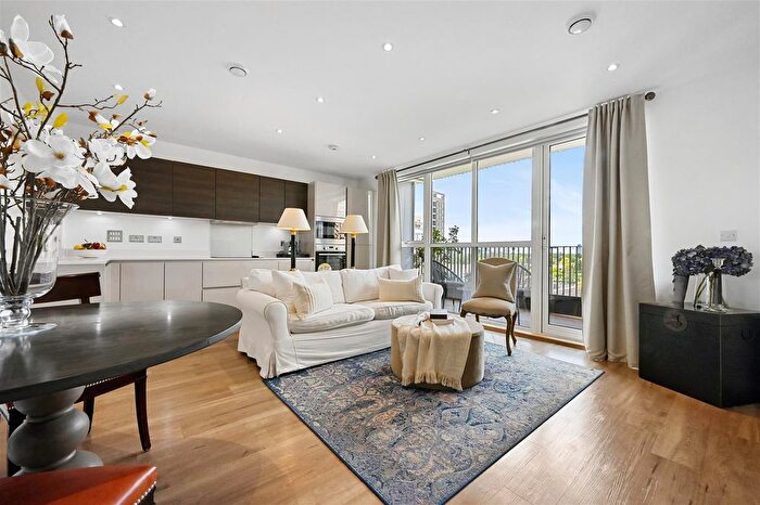 1 Bedroom Flat For Sale In Trevillion Mansions, Hanbury Road, London, W3