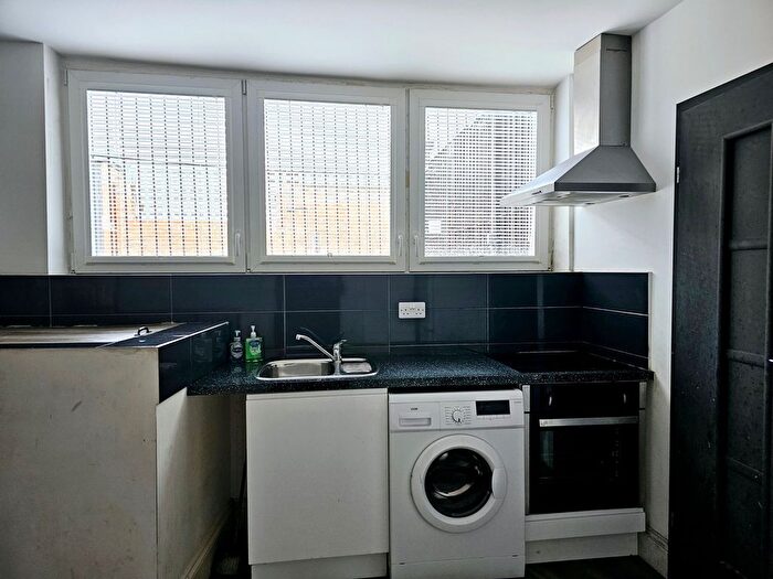 2 Bedroom Flat To Rent In Warspite Road, Woolwich, SE18