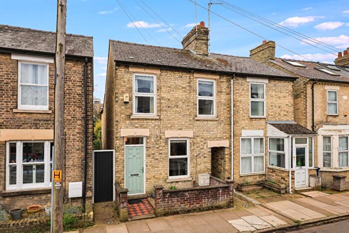 3 Bedroom End Of Terrace House For Sale In Beche Road, Cambridge, CB5