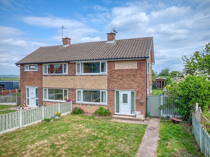 3 Bedroom Semi-Detached House For Sale In Mill Walk, Whitwell, S80