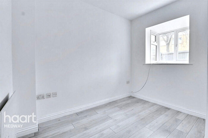 3 Bedroom Semi Detached House To Rent In Gun Lane, Rochester, ME2