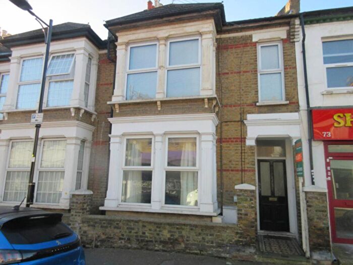 2 Bedroom Flat To Rent In Fff Queen Road, Southend On Sea, SS1