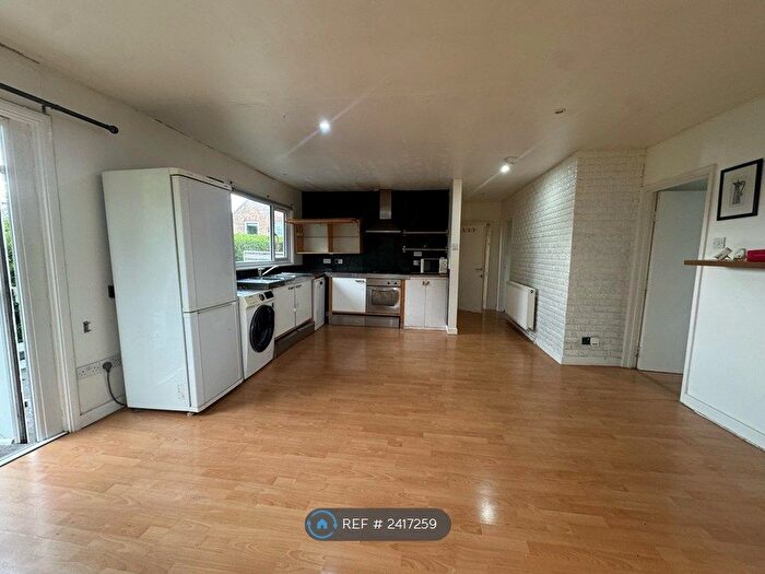 3 Bedroom Flat To Rent In Main Street, Whissendine, LE15