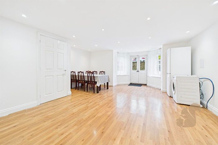 2 Bedroom Flat To Rent In Fonnereau Road, Ipswich, IP1