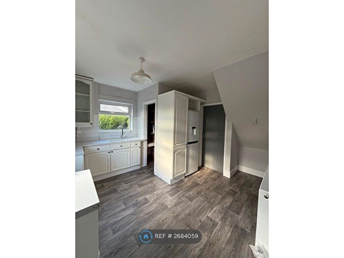 3 Bedroom Semi-Detached House To Rent In Ford Green Road, Stoke-On-Trent, ST6