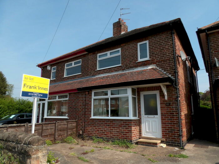 3 Bedroom Semi-Detached House To Rent In Warwick Avenue, Beeston, NG9