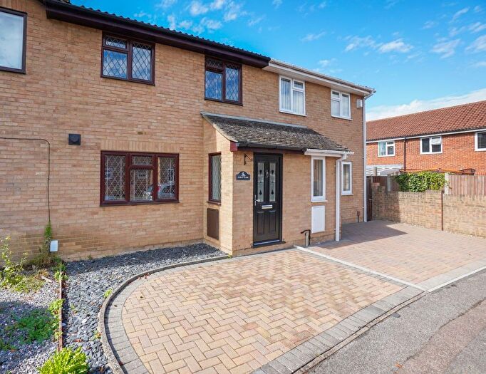 3 Bedroom Terraced House For Sale In The Everglades, Hempstead, ME7