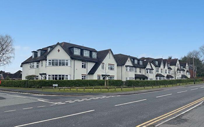 2 Bedroom Flat For Sale In Byron House, Belwell Place, Four Oaks, Sutton Coldfield, B74