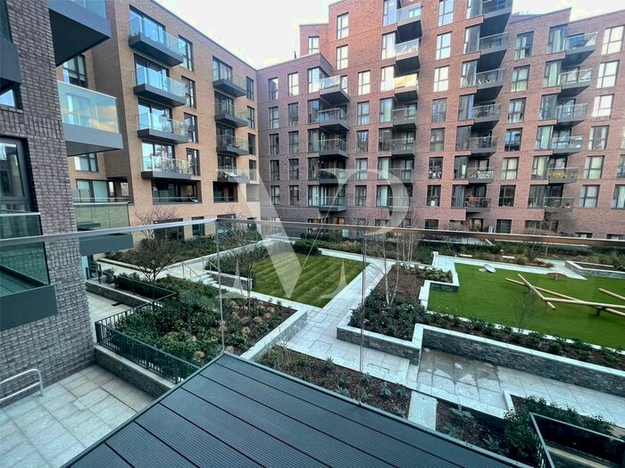 2 Bedroom Flat To Rent In Willowbrook House, Woodberry Down, London N4