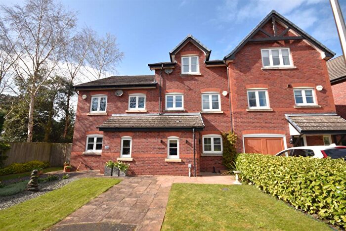4 Bedroom Town House For Sale In Turners View, Neston, CH64