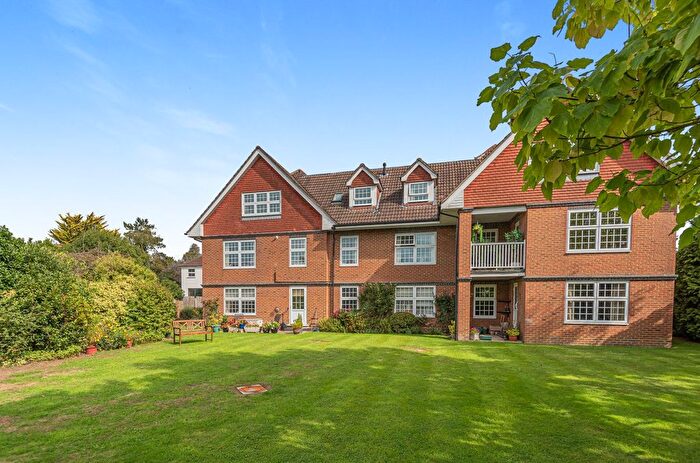 2 Bedroom Flat For Sale In Bourne Heights, Frensham Road, Farnham, Surrey, GU9