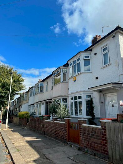 3 Bedroom End Of Terrace House To Rent In Varley Road, London, E16