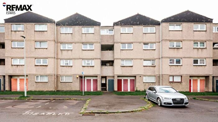 2 Bedroom Flat For Sale In Saughton Mains Terrace, Edinburgh, EH11