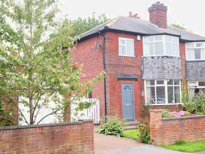 3 Bedroom Semi-Detached House To Rent In Hawks Nest Gardens West, Alwoodley, Leeds, LS17