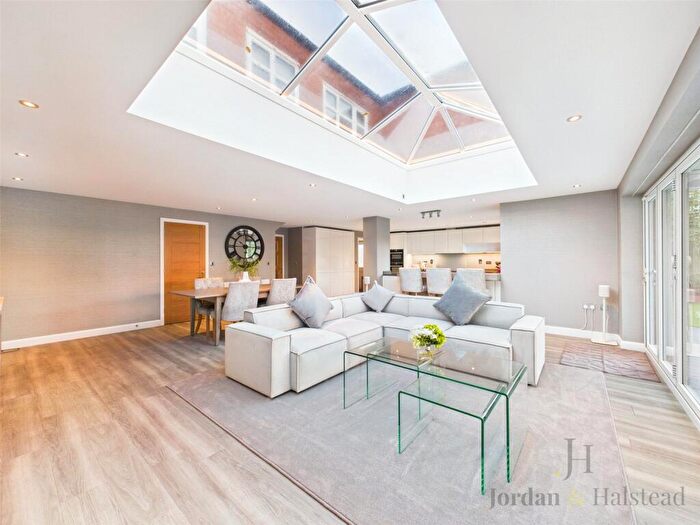 5 Bedroom Detached House To Rent In Adlington Road, Wilmslow, Cheshire, SK9