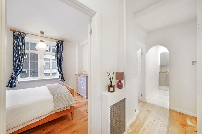 1 Bedroom Flat To Rent In Langford Court, Abbey Road, NW8