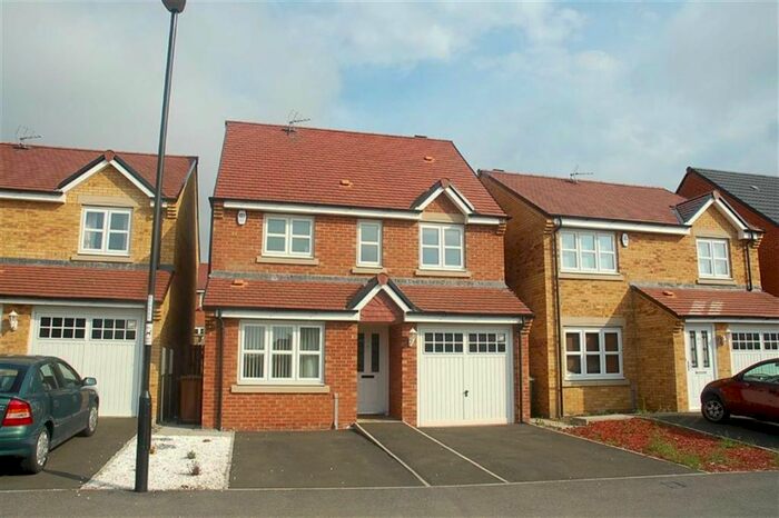 3 Bedroom Detached House To Rent In Southside Gardens, South Hylton, SR4