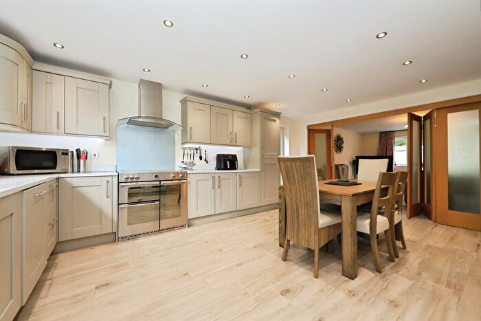 3 Bedroom Detached Bungalow For Sale In Haybridge Avenue, Hagley, Stourbridge, DY8