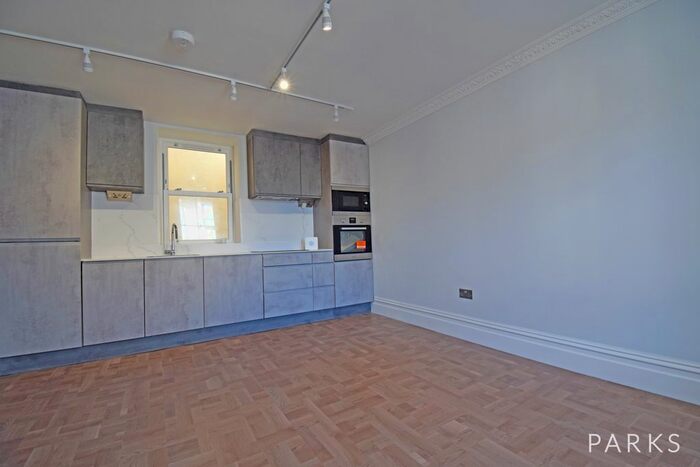 2 Bedroom Flat To Rent In Upper Lewes Road, Brighton, BN2