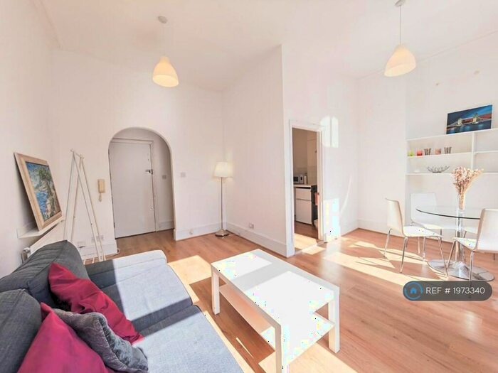 1 Bedroom Flat To Rent In Boundary Road, London, NW8