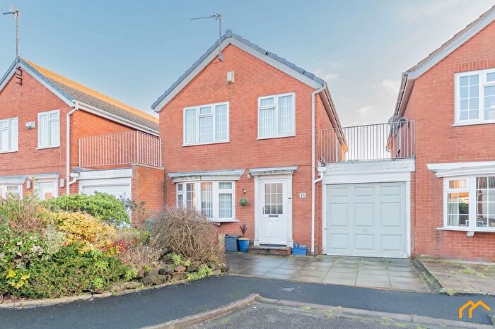 3 Bedroom Semi Detached House For Sale In Village Close, Wallasey, CH45