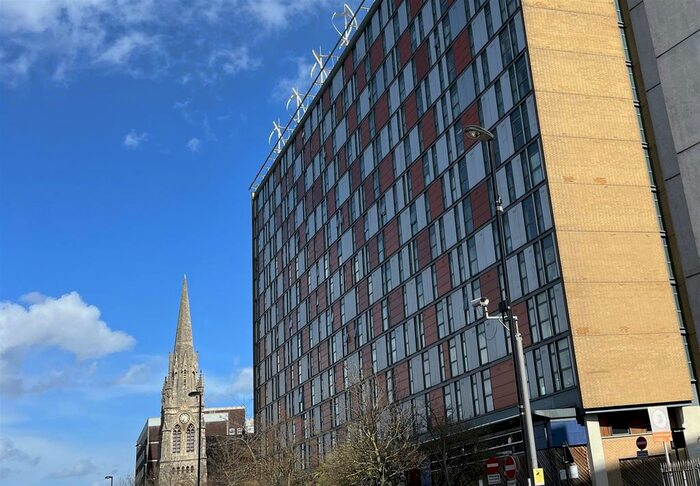 2 Bedroom Flat To Rent In London Road, Croydon, CR0