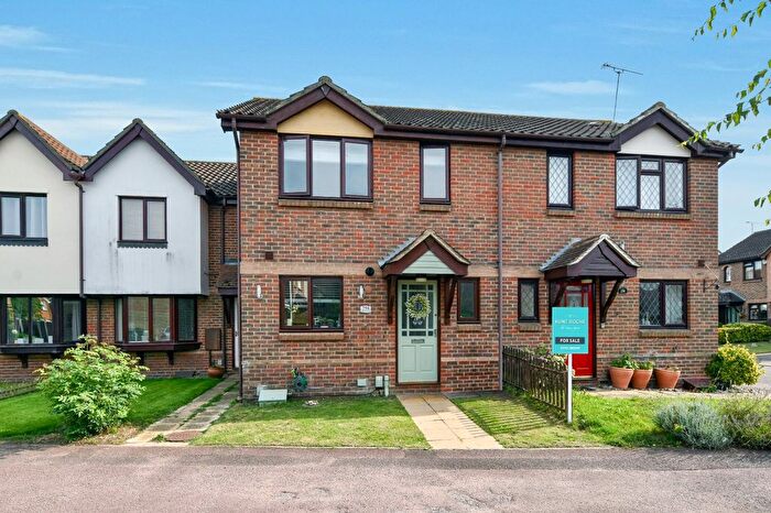 3 Bedroom Detached House For Sale In Frobisher Way, North Shoebury, Shoeburyness, Essex, SS3