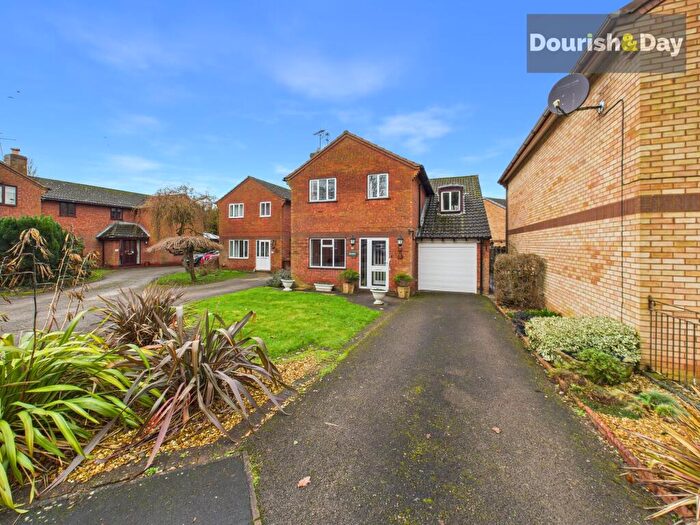 4 Bedroom Detached House For Sale In Barley Orchard, Gnosall, ST20