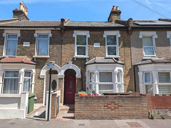 3 Bedroom Terraced House To Rent In Grangewood Street, London, E6