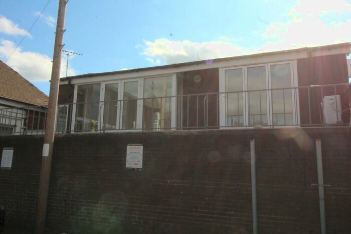 2 Bedroom Apartment To Rent In Hoole Road, Chester, Cheshire, CH2